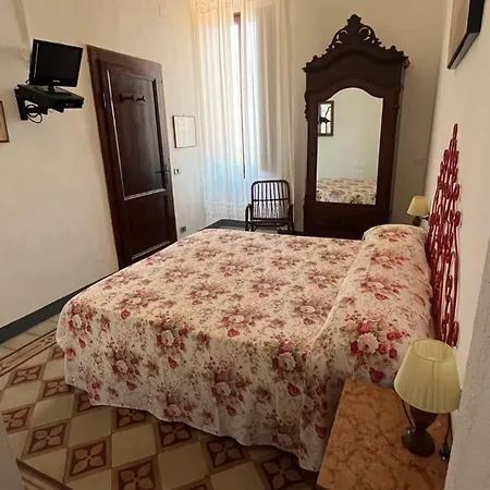 Bartoli Hotell *